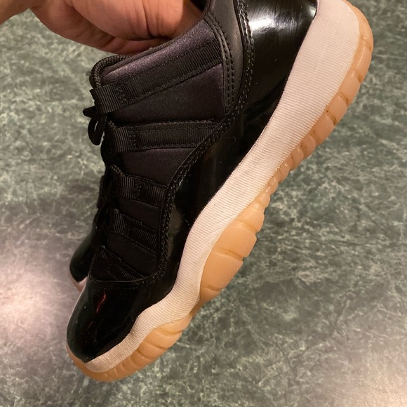 Jordan Shoes | Nike Air Jordan Retro 1 Low Bleached Coral 55y | Poshmark